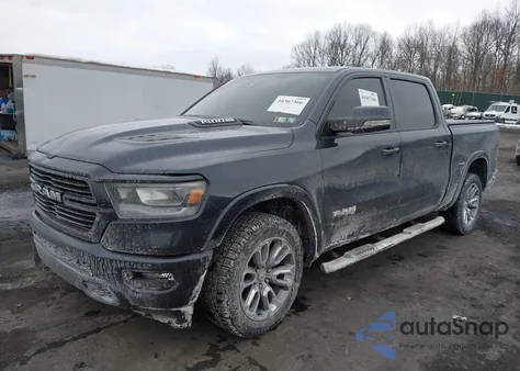 2021 Ram 1500 Laramie 4X4 5'7 Box z USA, uszkodzony, nr VIN 1C6SRFJT2MN788452